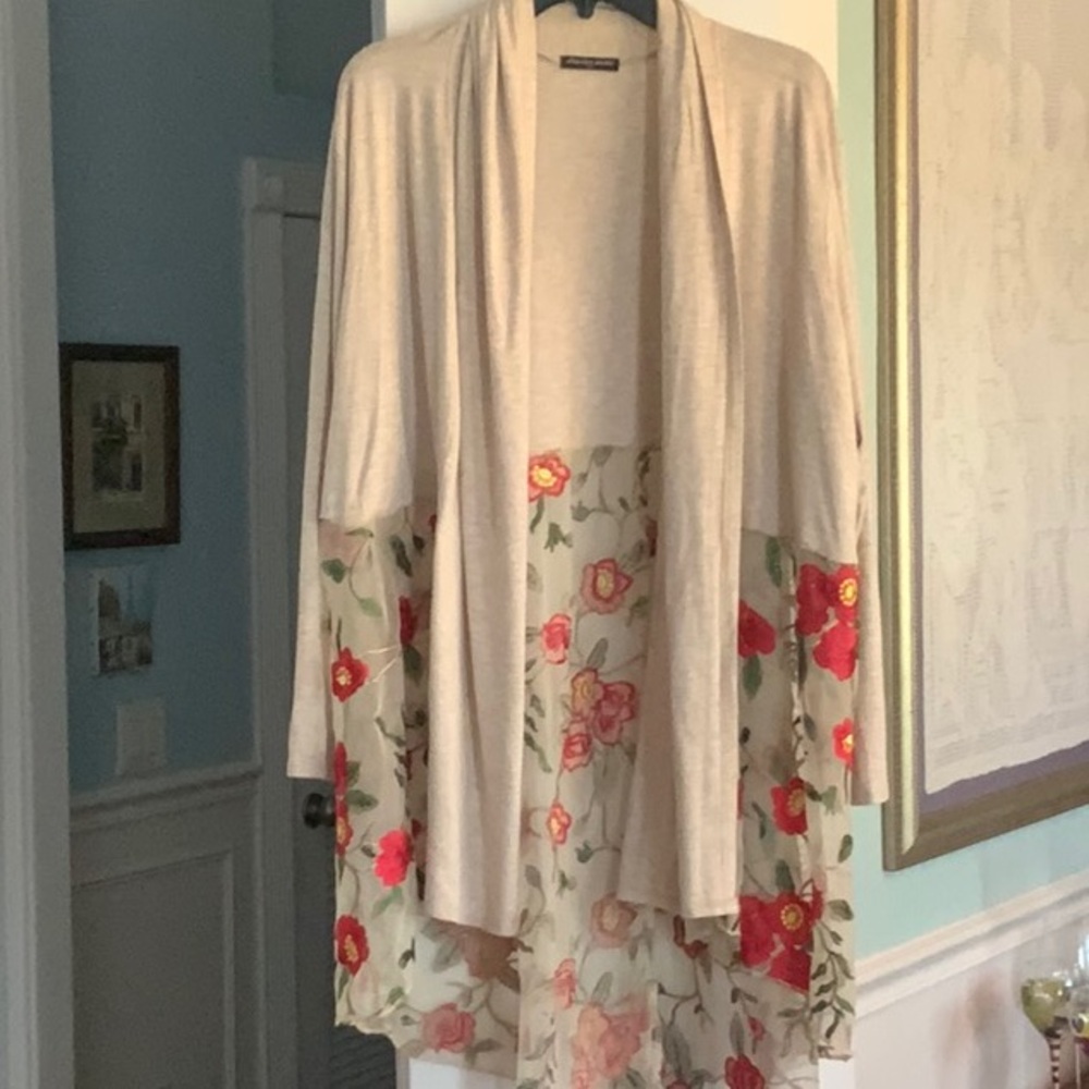 Cha Cha Vente Light Gray/Tan  Top